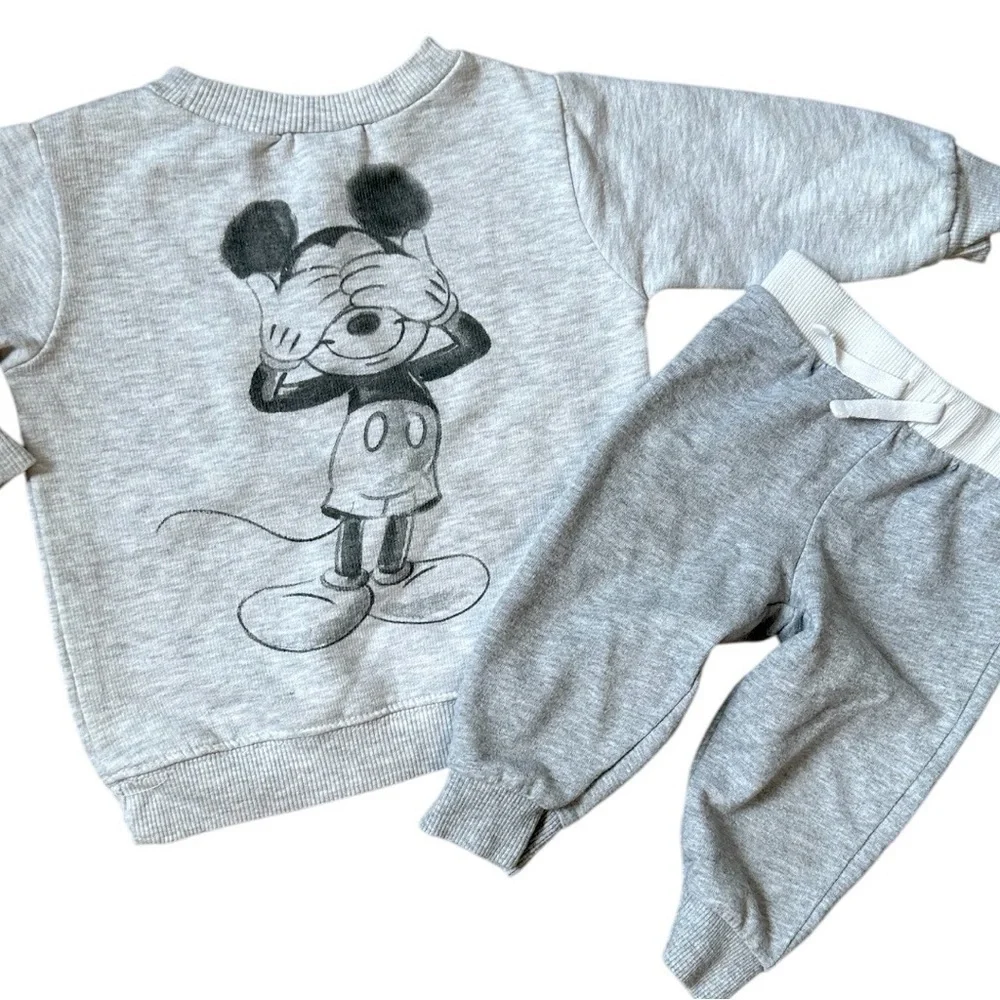 Disney Mickey Mouse Modern Baby Boy Sweatshirt and Carter’s Joggers Sweat Set